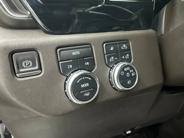 Used 2023 GMC Sierra 1500 SLT w/ SLT Premium Package AWD/4WD image 12
