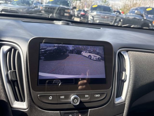 Used 2022 Chevrolet Malibu LT image 27