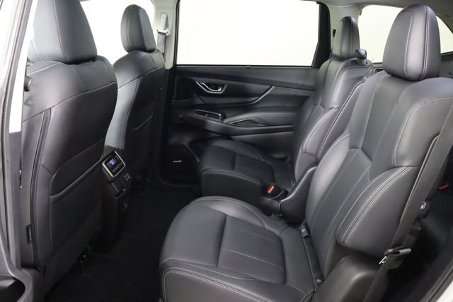 Used 2023 Subaru Ascent Limited w/ Technology Package AWD/4WD image 16