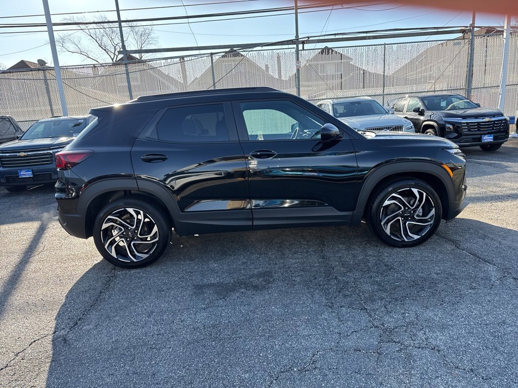 Used 2025 Chevrolet TrailBlazer RS w/ Convenience Package image 8
