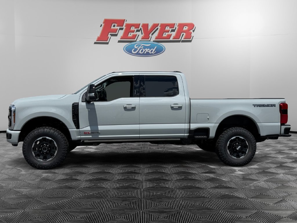 New 2026 Ford F350 Lariat w/ Tremor Off-Road Package AWD/4WD image 4