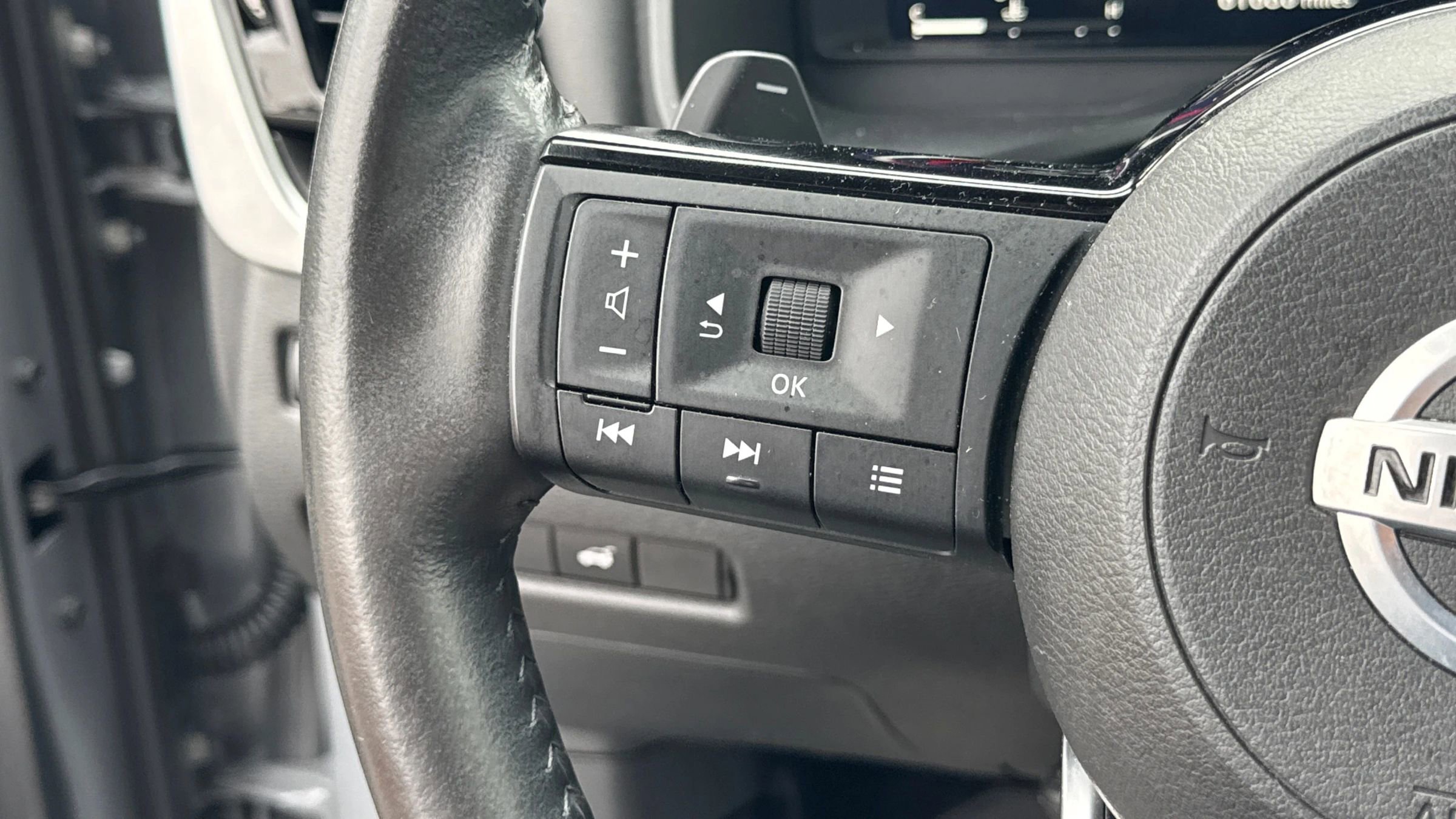 Used 2021 Nissan Rogue Platinum image 29