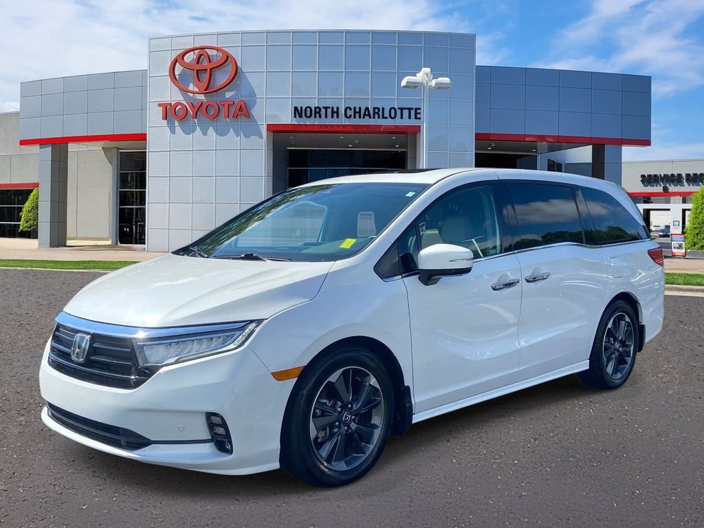Used 2023 Honda Odyssey Elite image 5