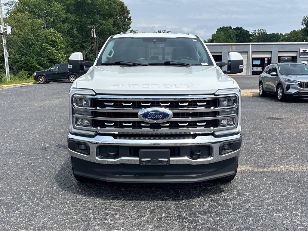 Used 2023 Ford F250 Lariat AWD/4WD image 2