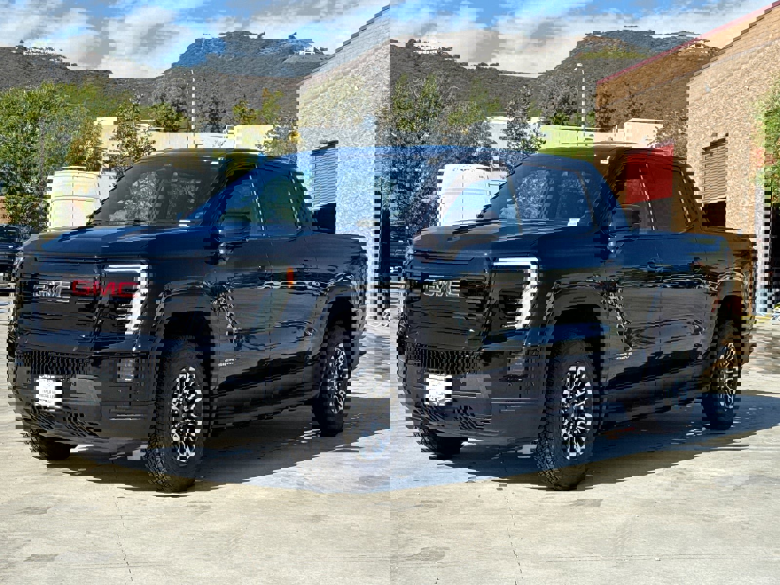 Used 2026 GMC Sierra EV Elevation image 4