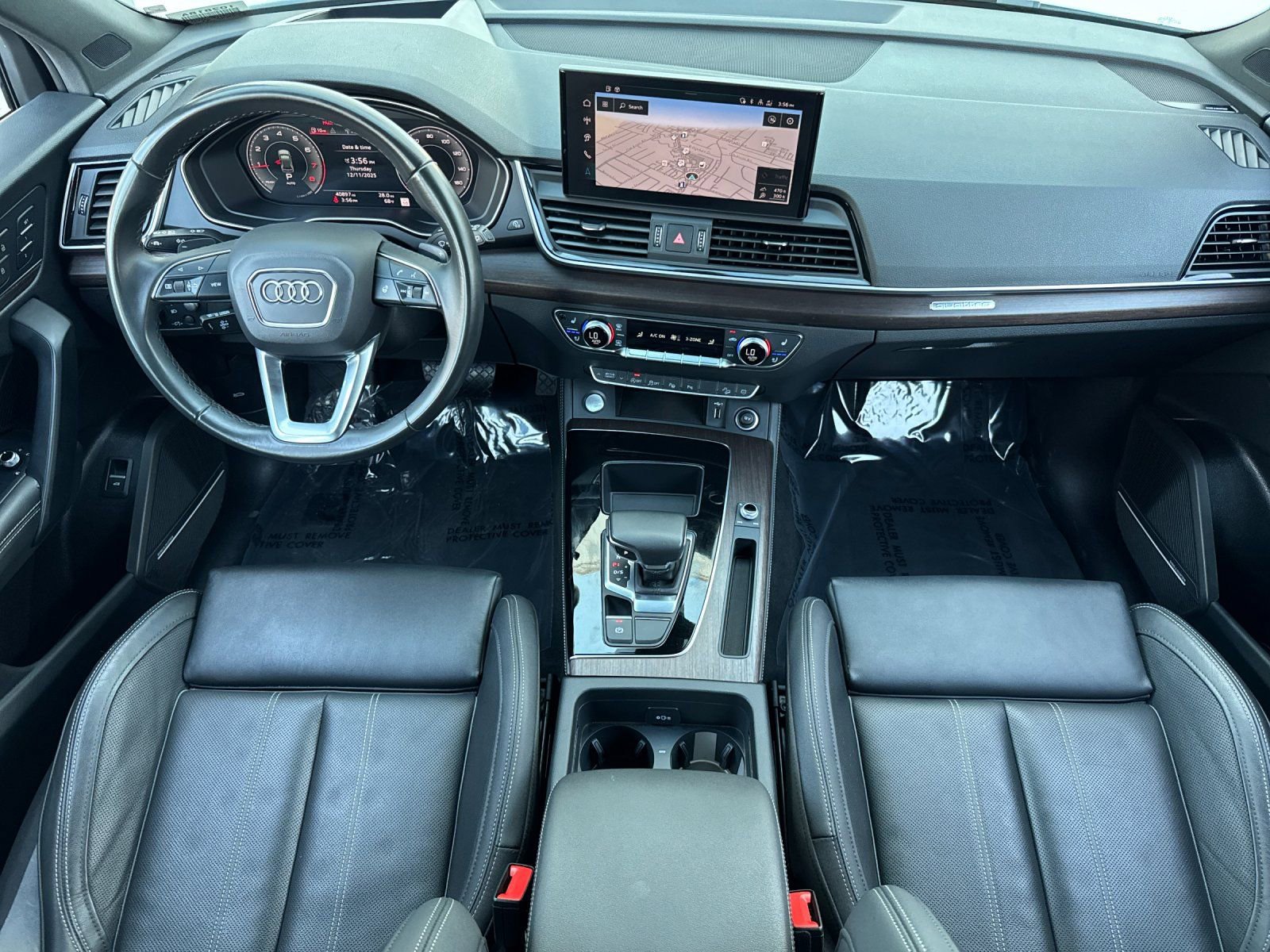 Used 2024 Audi Q5 2.0T Prestige w/ Prestige Package image 15