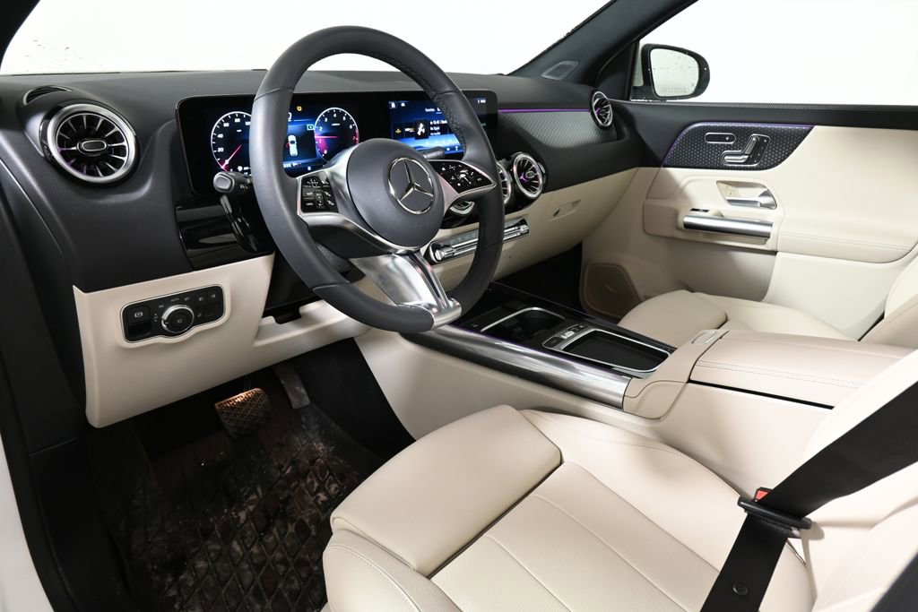 Certified 2026 Mercedes-Benz GLA 250 4MATIC image 4