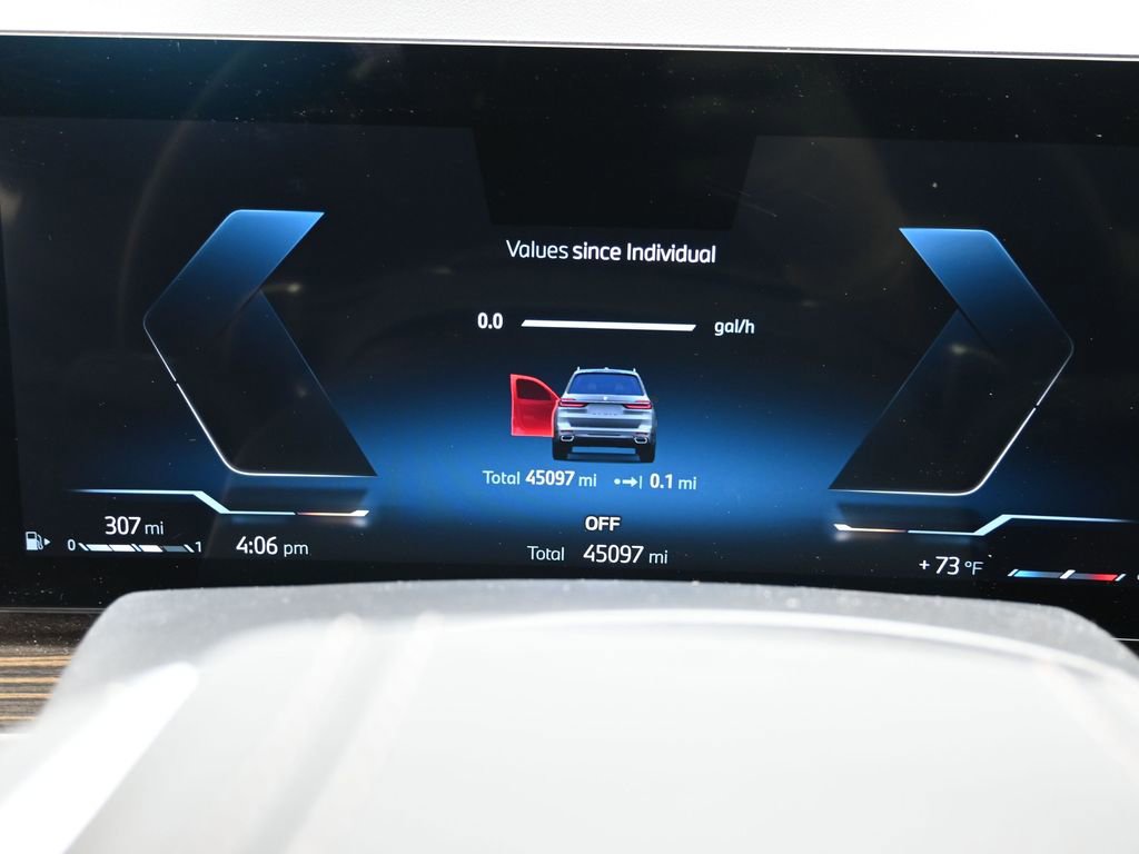 Used 2025 BMW X7 xDrive40i AWD/4WD image 22