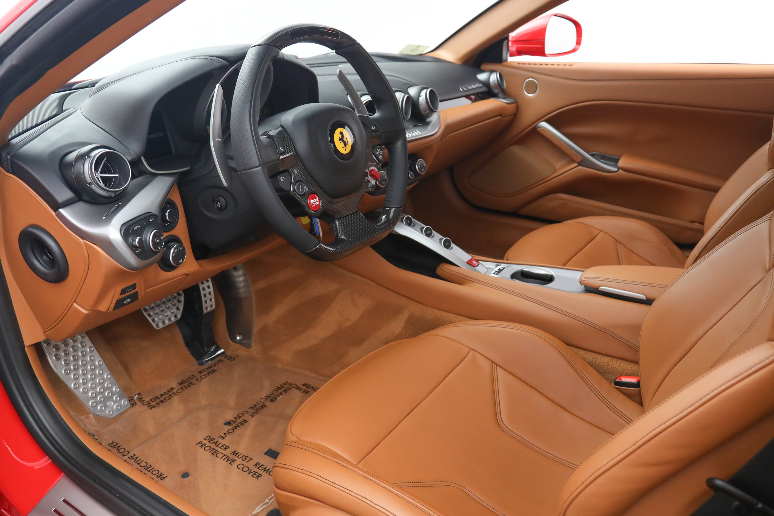 Used 2016 Ferrari F12 Berlinetta RWD image 2