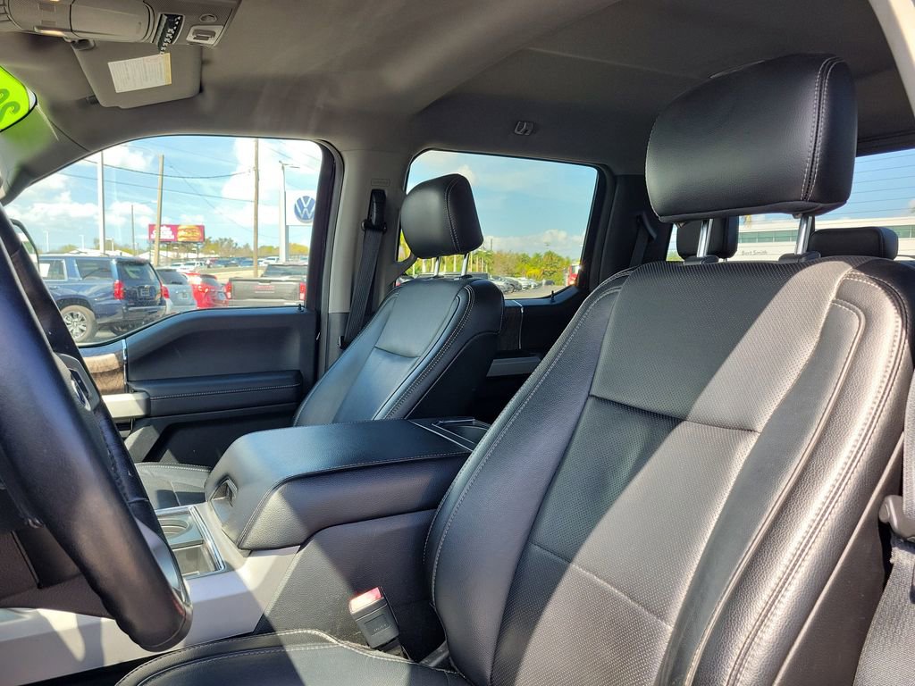 Used 2018 Ford F250 Lariat w/ Chrome Package image 19