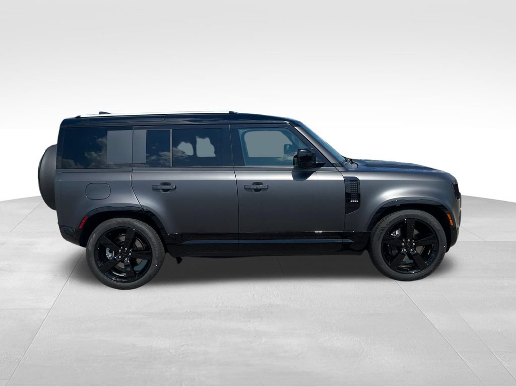 New 2026 Land Rover Defender 110 X-Dynamic SE AWD/4WD image 6
