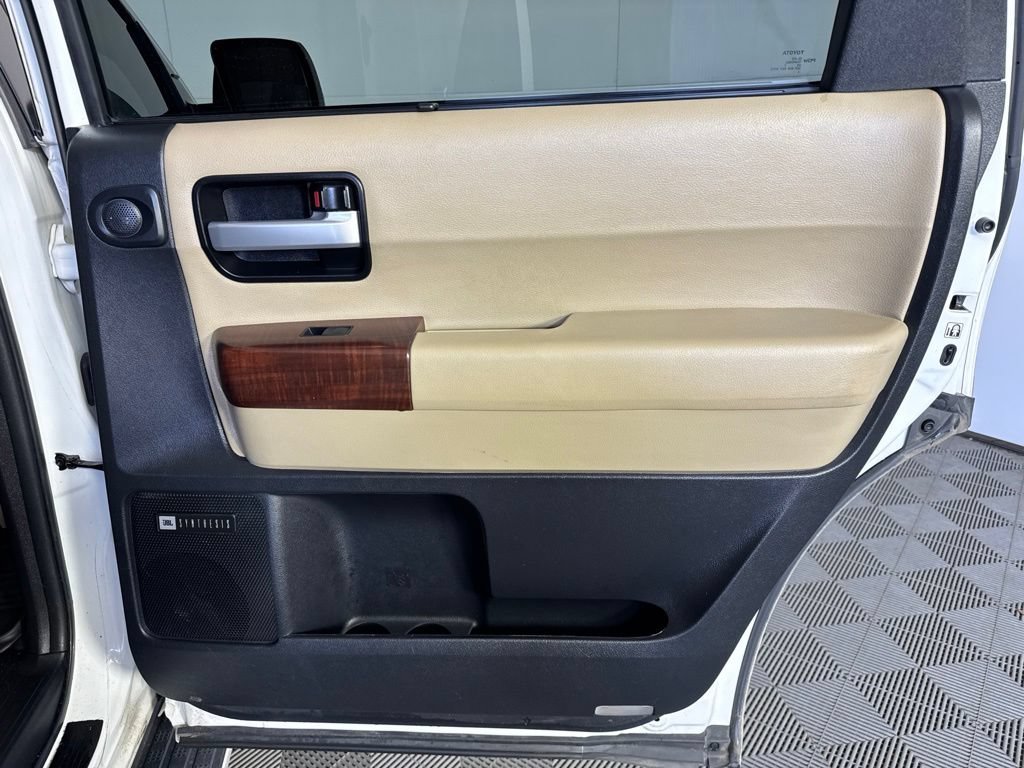 Used 2017 Toyota Sequoia Platinum AWD/4WD image 47