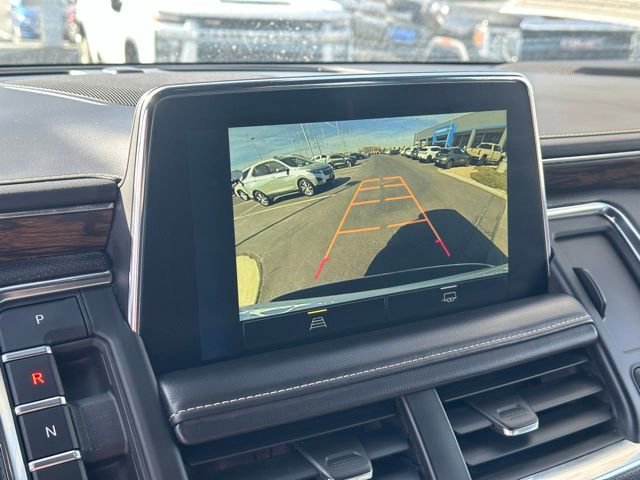 Used 2023 Chevrolet Suburban Premier image 9