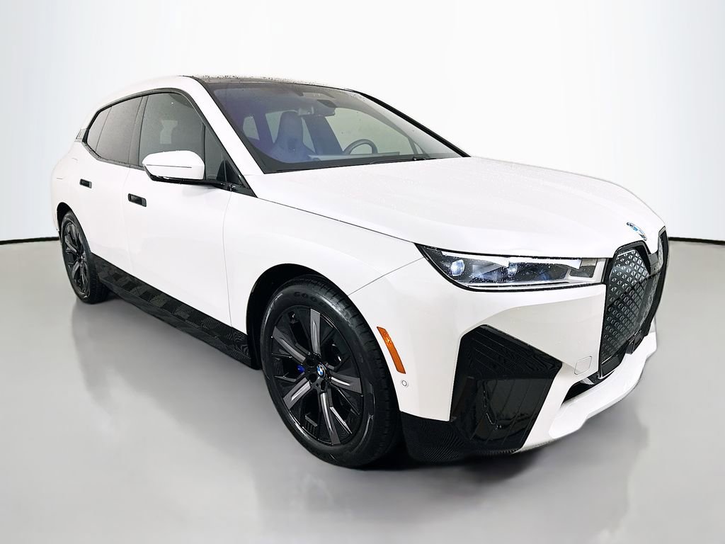 Used 2025 BMW iX xDrive50 image 3