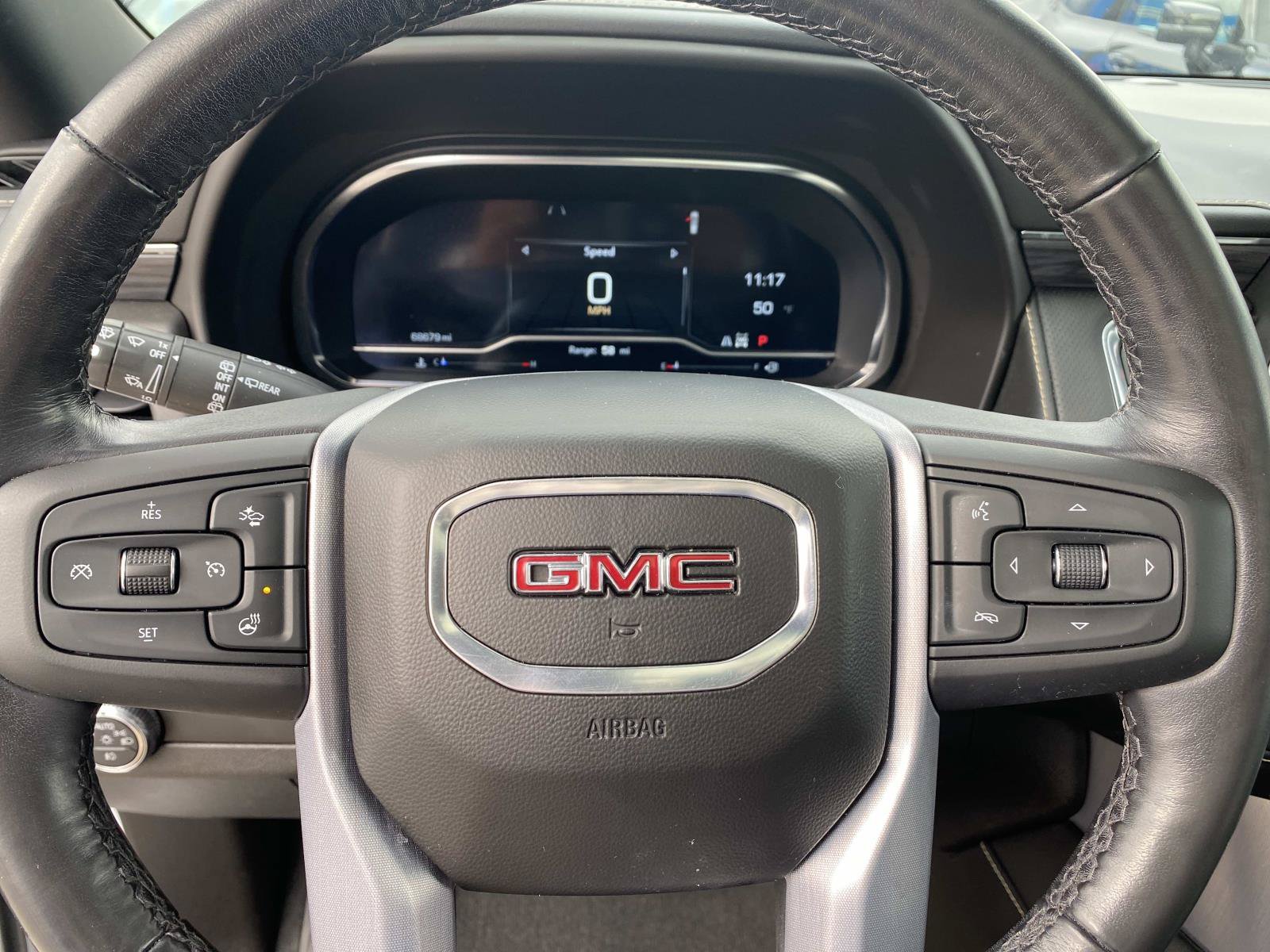 Used 2022 GMC Yukon SLT w/ SLT Premium Package AWD/4WD image 19