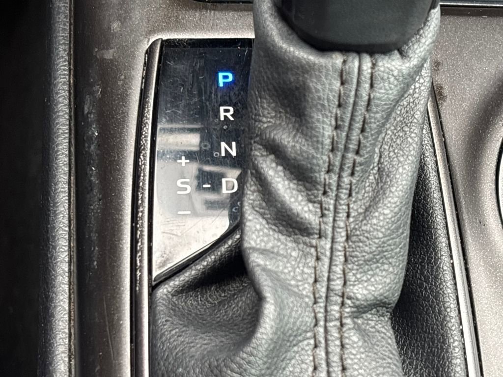 Used 2021 Toyota Camry SE image 13