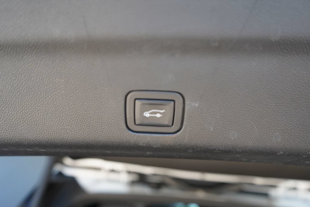 Used 2023 Chevrolet Tahoe Premier RWD image 26