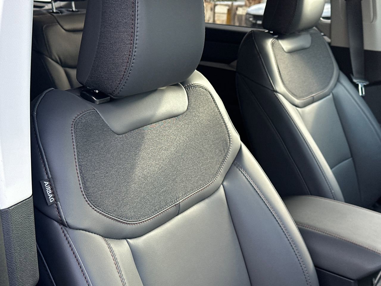 New 2026 Ford Explorer Active w/ Active Comfort Package image 12