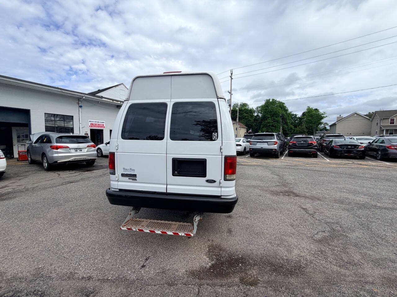 Used 2014 Ford E-250 and Econoline 250 Extended w/ Power Group RWD image 55