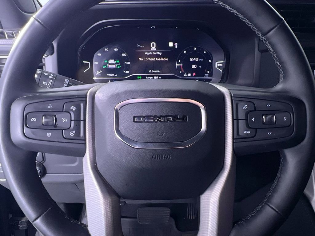 Used 2023 GMC Yukon Denali image 16