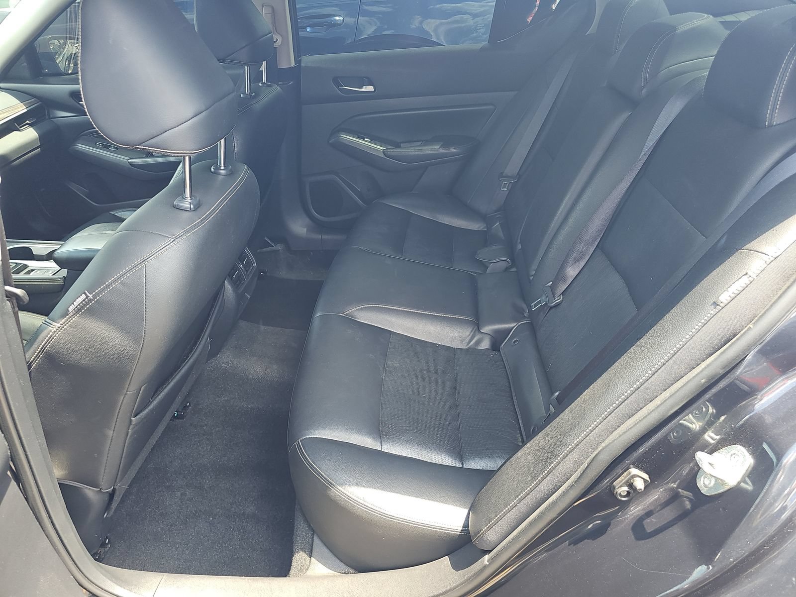 Used 2019 Nissan Altima 2.5 Platinum AWD/4WD image 11