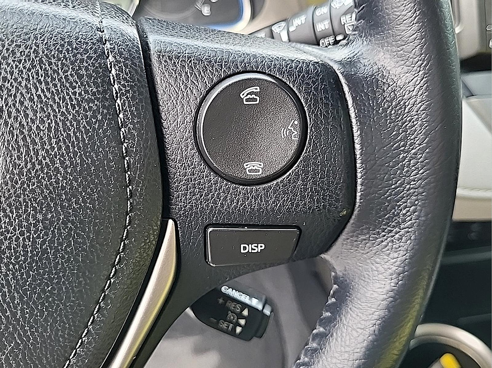 Used 2014 Toyota RAV4 Limited AWD/4WD image 19