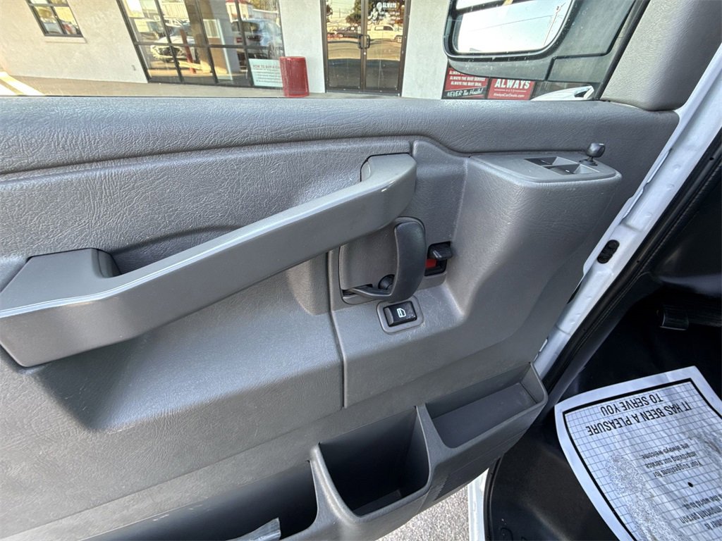 Used 2021 Chevrolet Express 2500 w/ Driver Convenience Package image 14