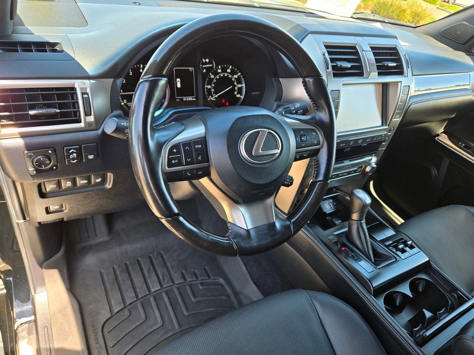 Used 2021 Lexus GX 460 Premium w/ Accessory Package AWD/4WD image 18