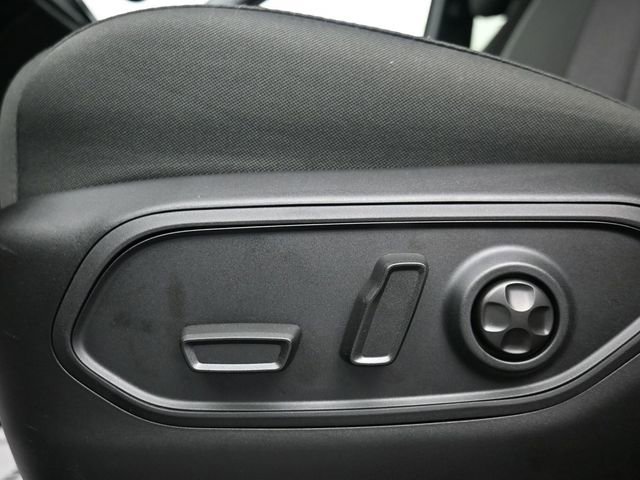 New 2026 Jeep Grand Cherokee Laredo AWD/4WD image 11