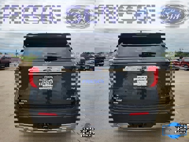 Used 2023 Ford Explorer XLT w/ Equipment Group 202A image 6