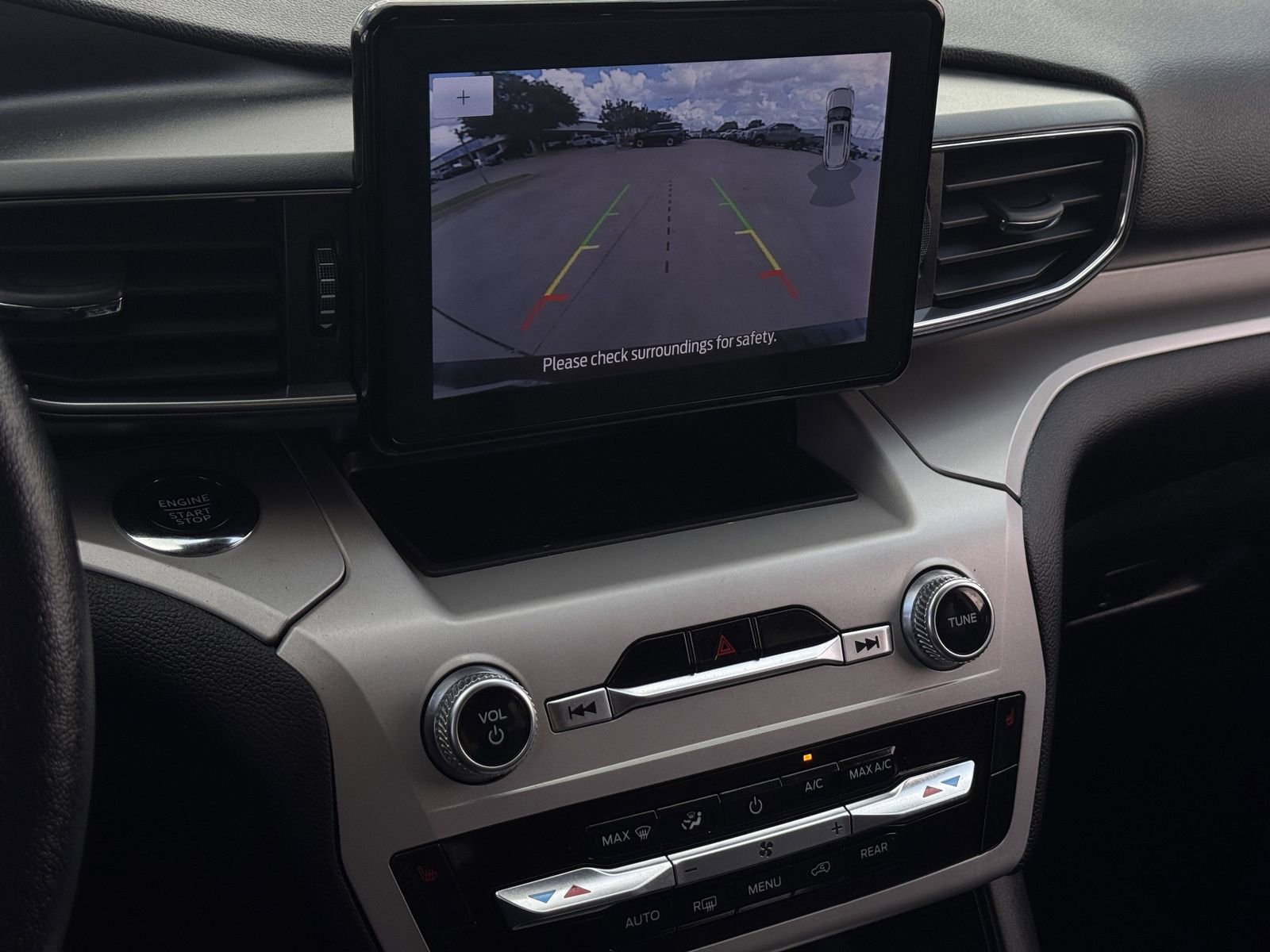 Used 2023 Ford Explorer XLT w/ Equipment Group 202A image 20