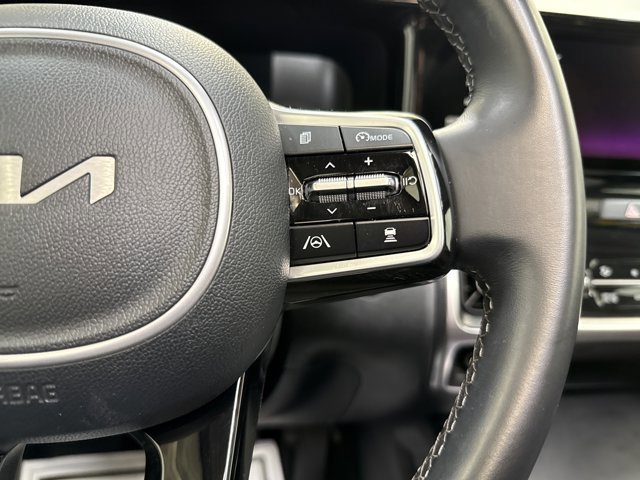 Used 2022 Kia Sorento EX w/ Panoramic Sunroof Package image 22