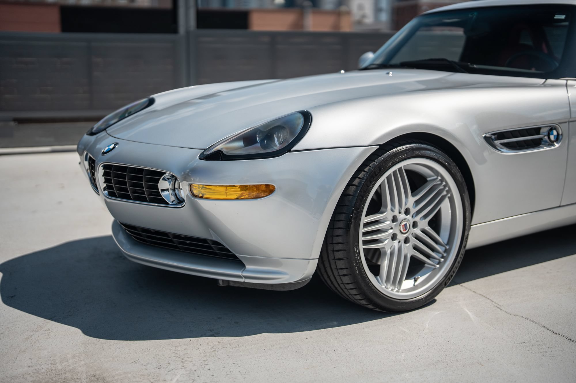 Used 2003 BMW Z8 RWD image 6