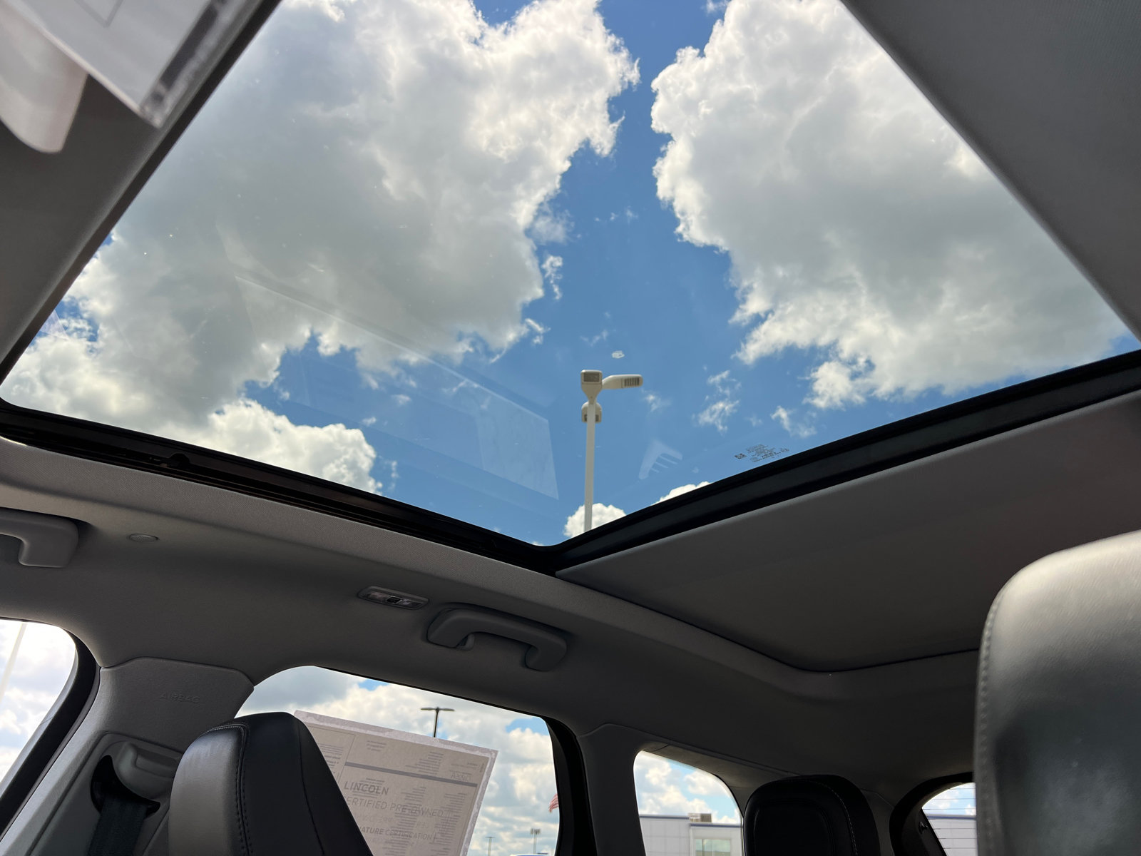 Certified 2022 Lincoln Corsair AWD w/ Premium Package image 25