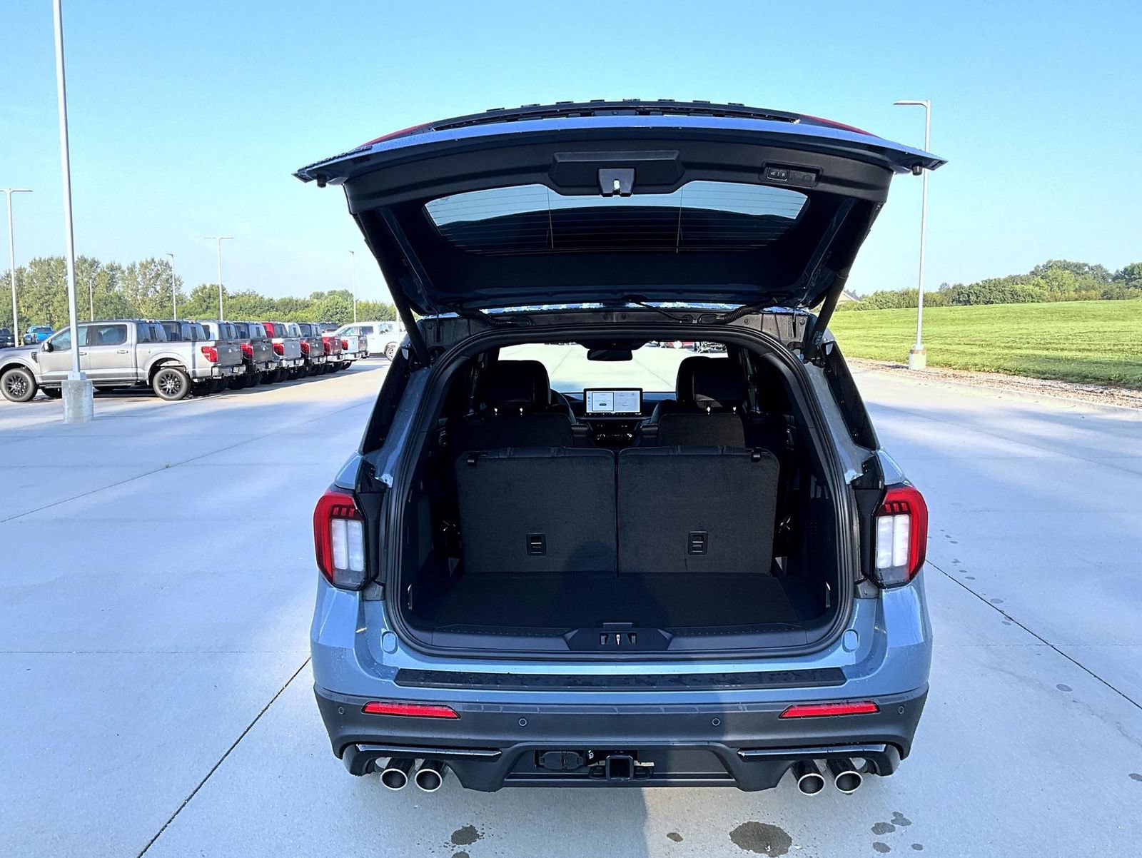 New 2026 Ford Explorer ST AWD/4WD image 16