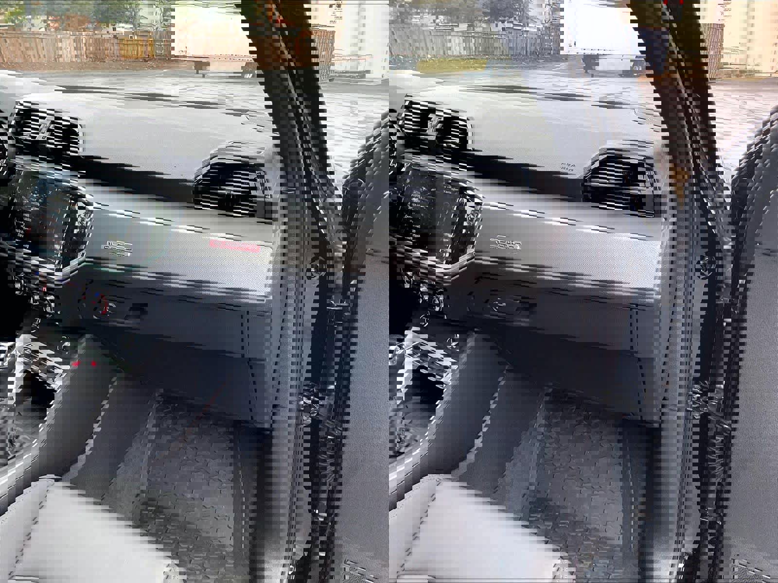 Used 2025 Audi Q3 2.0T Premium Plus image 19