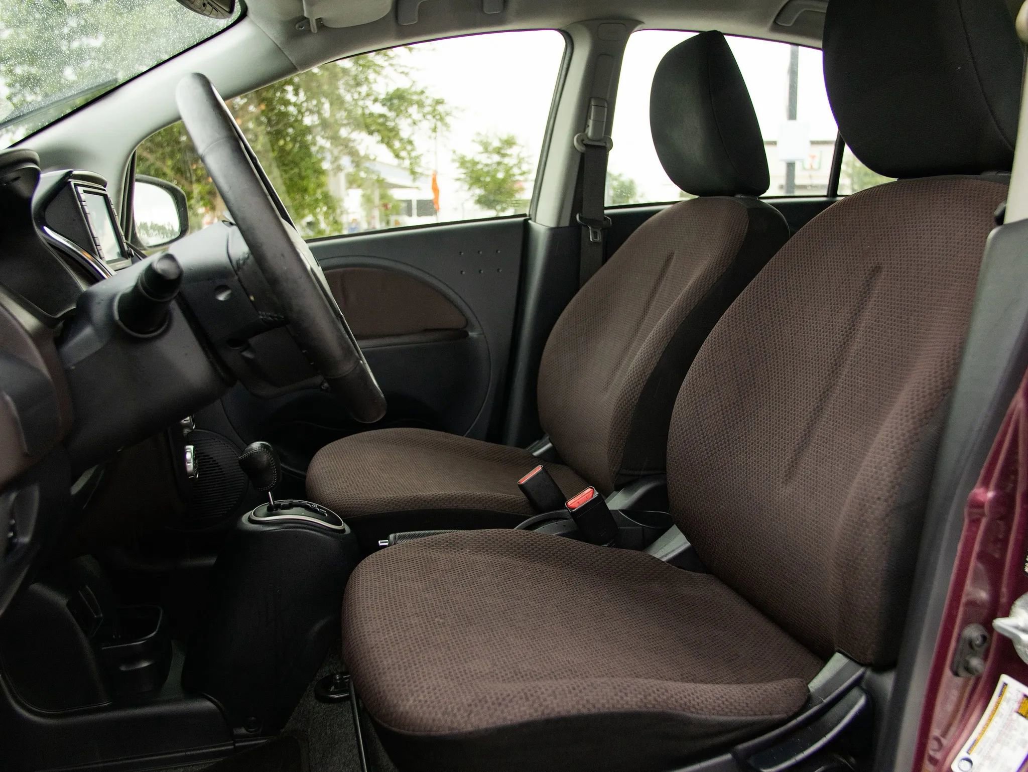 Used 2012 Mitsubishi i ES RWD image 10