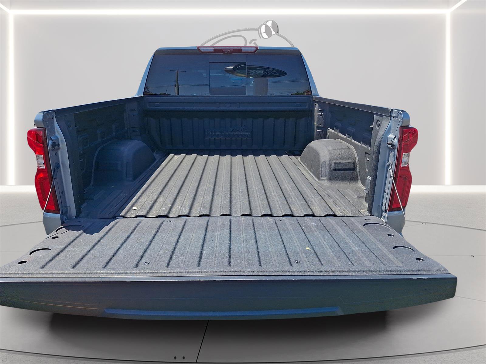 Used 2024 Chevrolet Silverado 1500 High Country w/ Technology Package AWD/4WD image 82