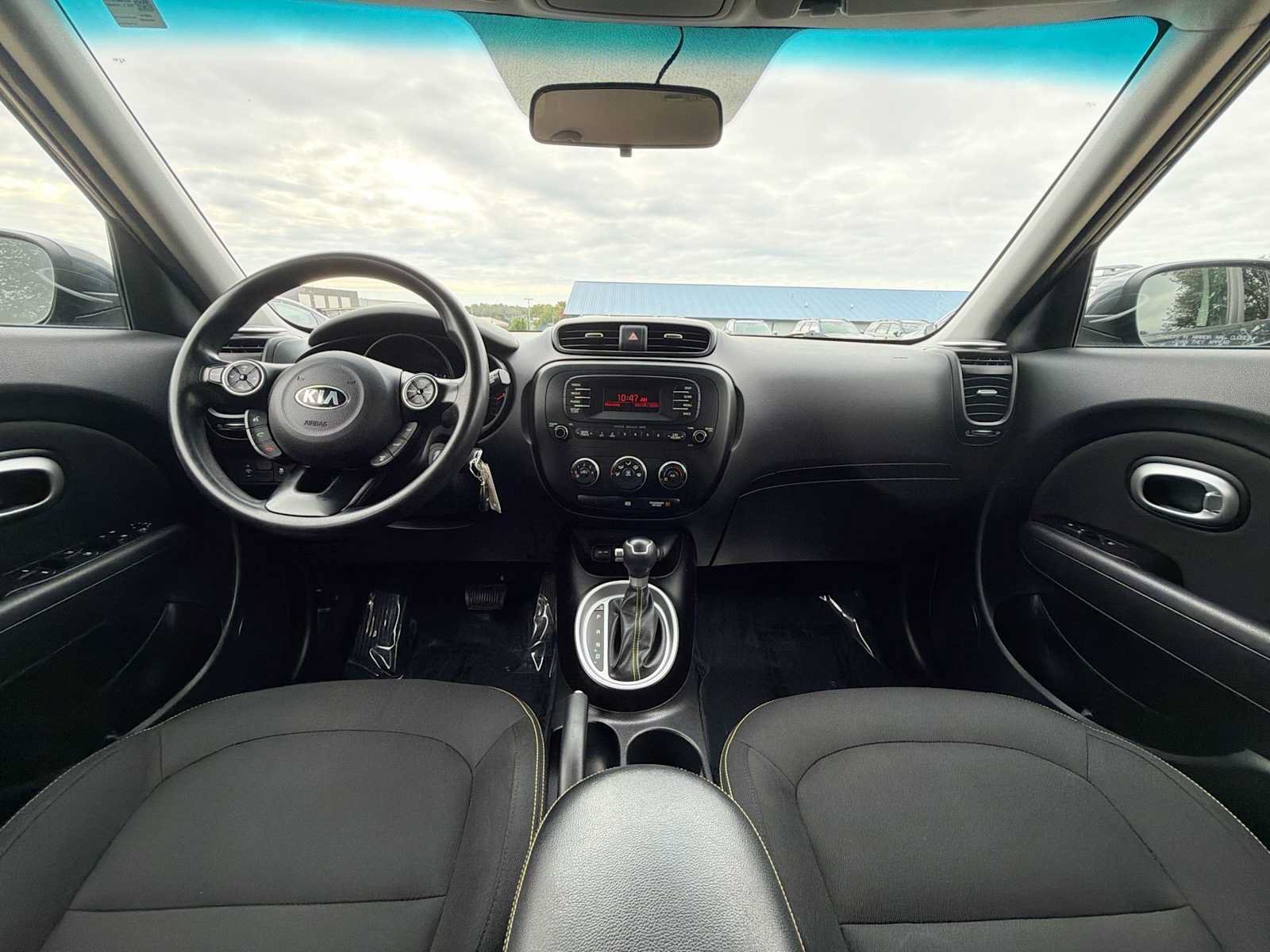 Used 2015 Kia Soul + FWD image 12