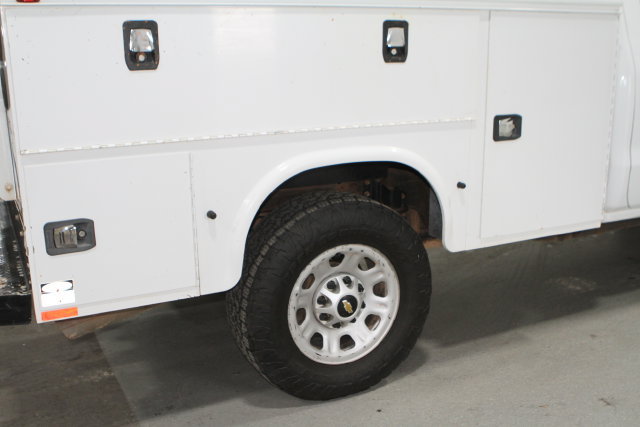 Used 2018 Chevrolet Silverado 3500 W/T AWD/4WD image 39