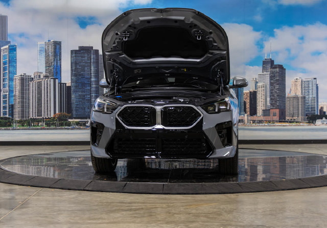 New 2027 BMW X2 xDrive28i w/ M Sport Package AWD/4WD image 4
