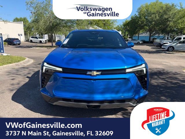 Used 2025 Chevrolet Blazer EV LT AWD/4WD image 2