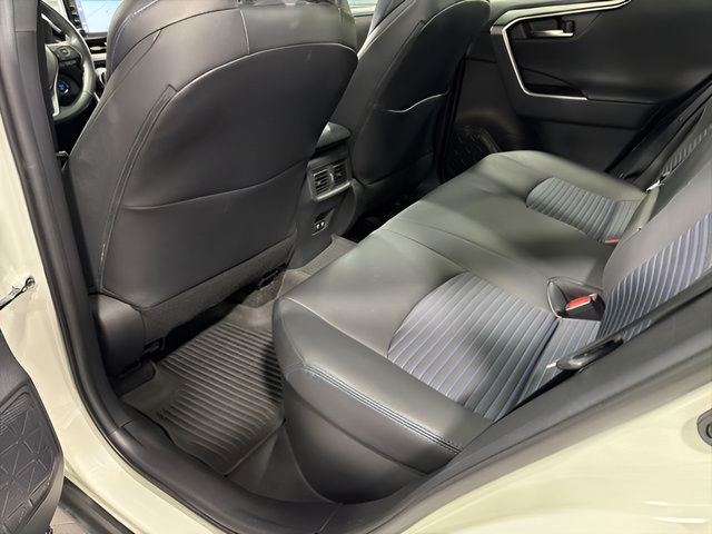 Used 2021 Toyota RAV4 XSE AWD/4WD image 33