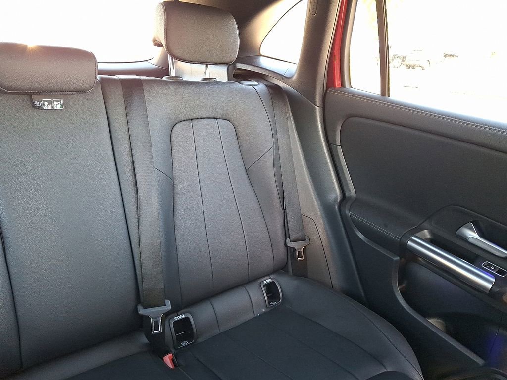 Used 2022 Mercedes-Benz GLA 250 4MATIC image 20