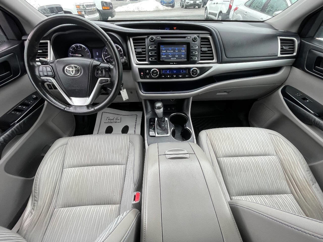 Used 2014 Toyota Highlander Plus AWD/4WD image 14