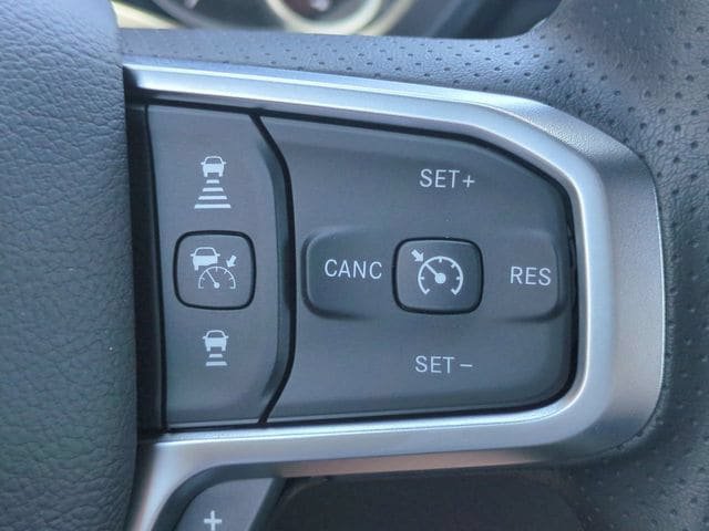 New 2026 RAM 1500 Express AWD/4WD image 24