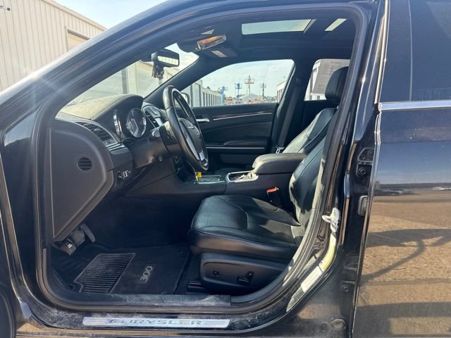 Used 2013 Chrysler 300 C w/ Beats Audio Group AWD/4WD image 4