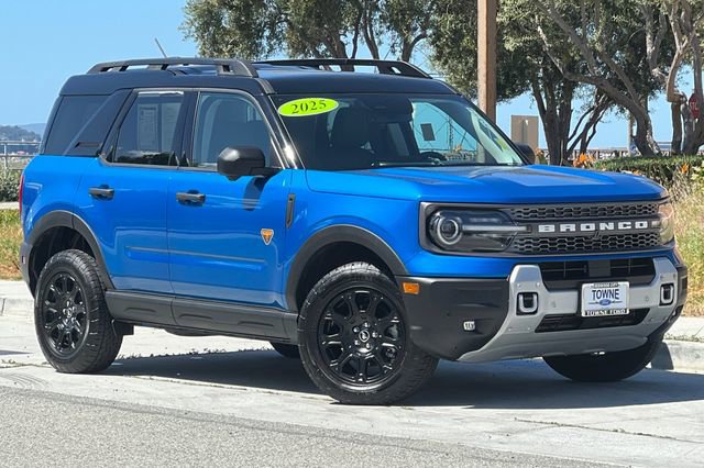 Used 2025 Ford Bronco Sport Badlands image 2