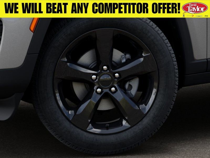 New 2025 Jeep Grand Cherokee Altitude AWD/4WD image 9