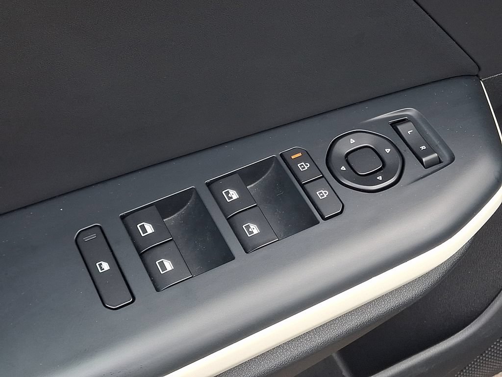 Certified 2025 Kia K4 GT-Line w/ GT-Line Sunroof Package FWD image 26
